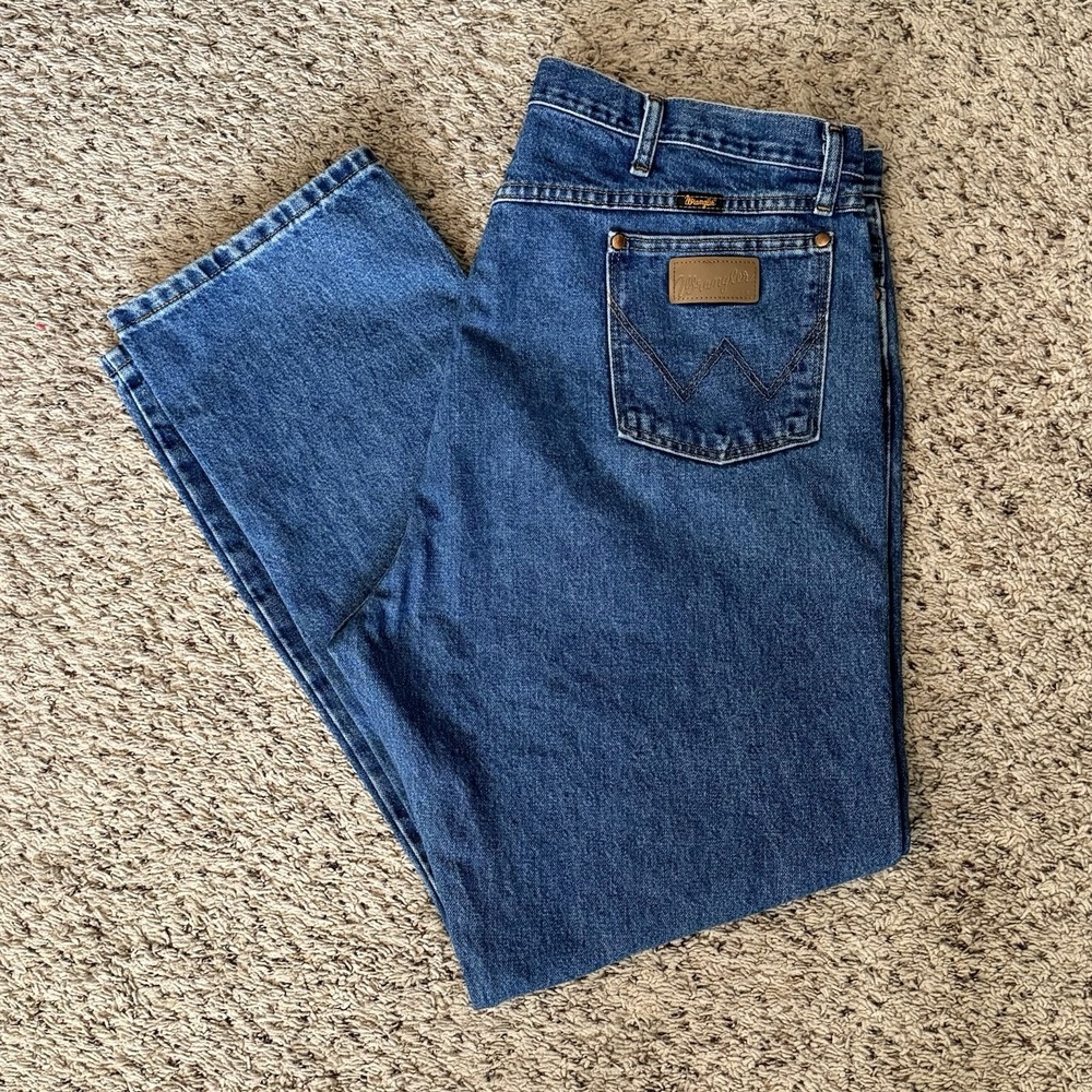 Wrangler Denim Jeans Men's 44x32 (42x32) 13MWZGK‎
